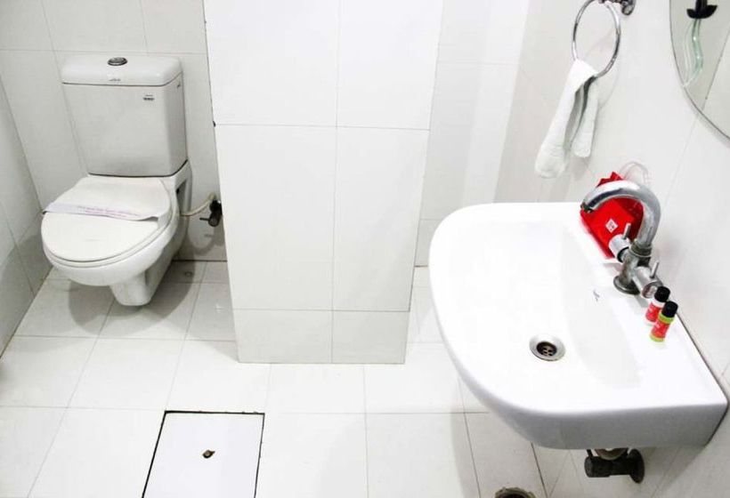 בית מלון כפרי Oyo Rooms By Pass Road Gandhi Nagar