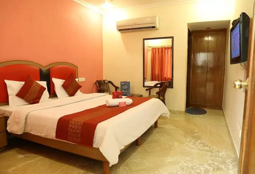 هتل Oyo Rooms Sector 42 Chandigarh