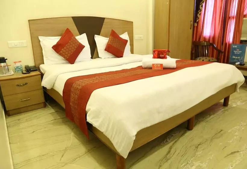 هتل Oyo Rooms Sector 42 Chandigarh