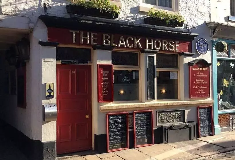 בית מלון כפרי The Black Horse Inn