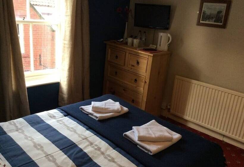 هتل The Black Horse Inn