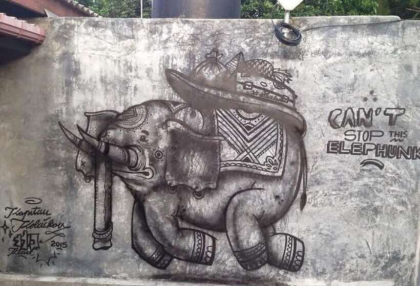 Kandy Walkers Hostel