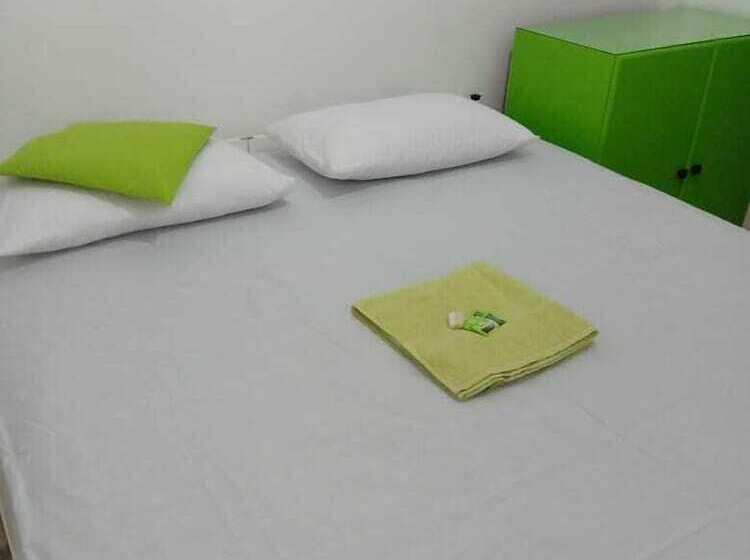 Kandy Walkers Hostel