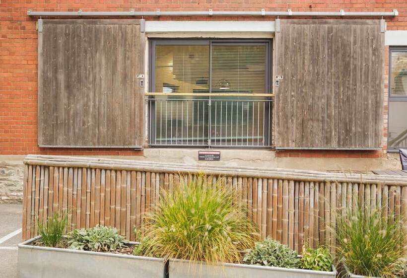 Paintworks Apartments