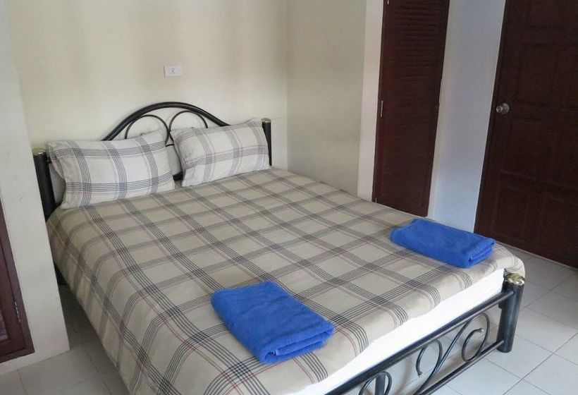 ペンション Chaulty Towers Guest House