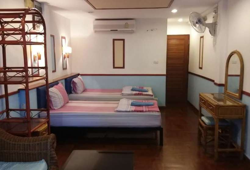 ペンション Chaulty Towers Guest House