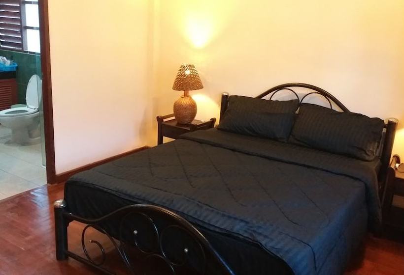 ペンション Chaulty Towers Guest House