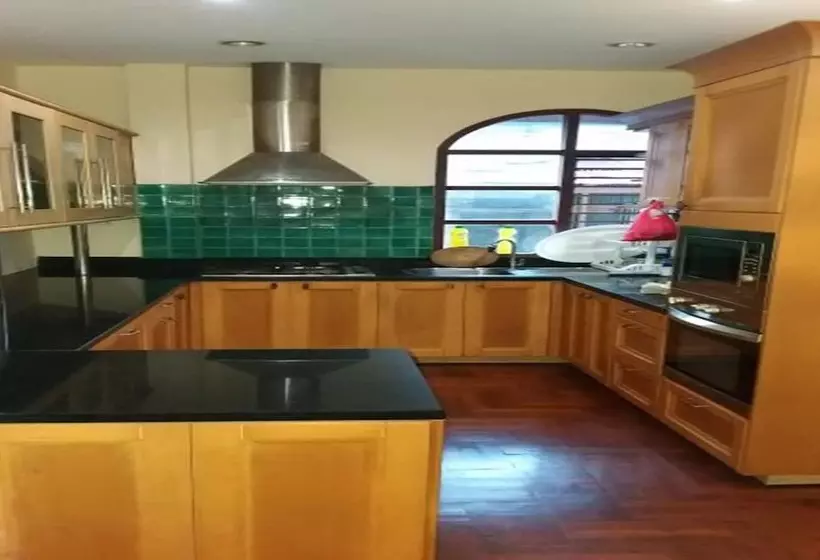 膳宿费 Chaulty Towers Guest House