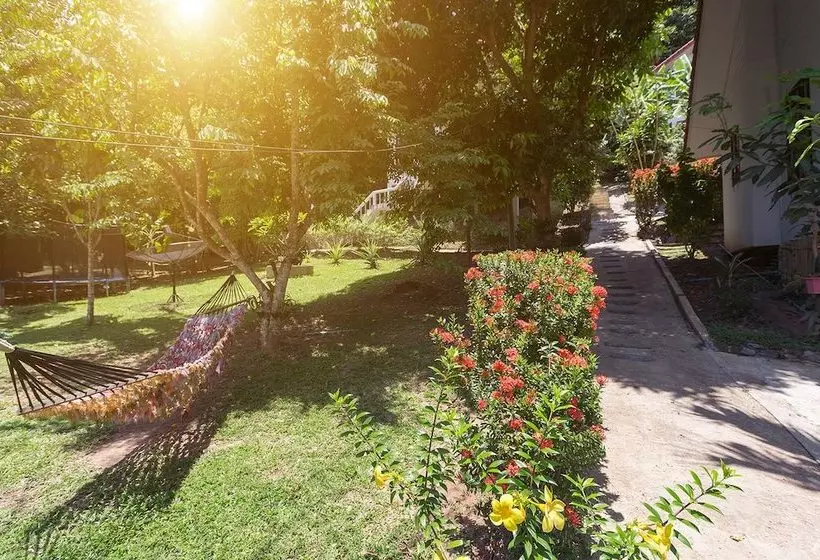 Majatalo Mali Samui Resort