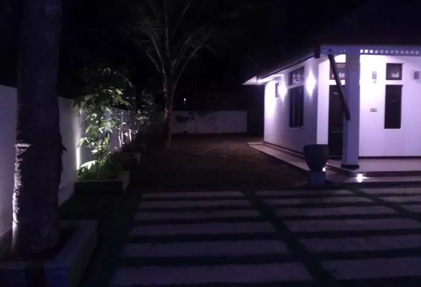 Pension Adara Negombo