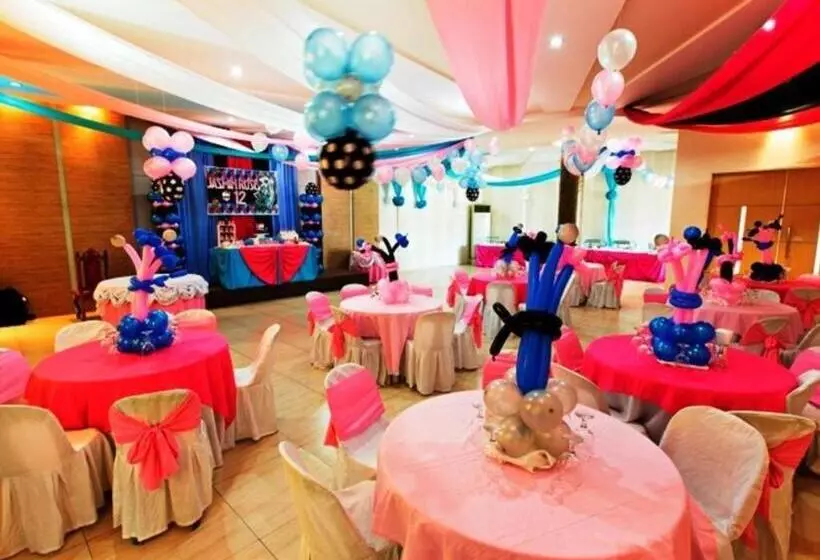 استراحتگاه Caribbean Waterpark And Resotel