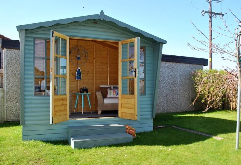 Beach House Walk   Crail   Home From Home