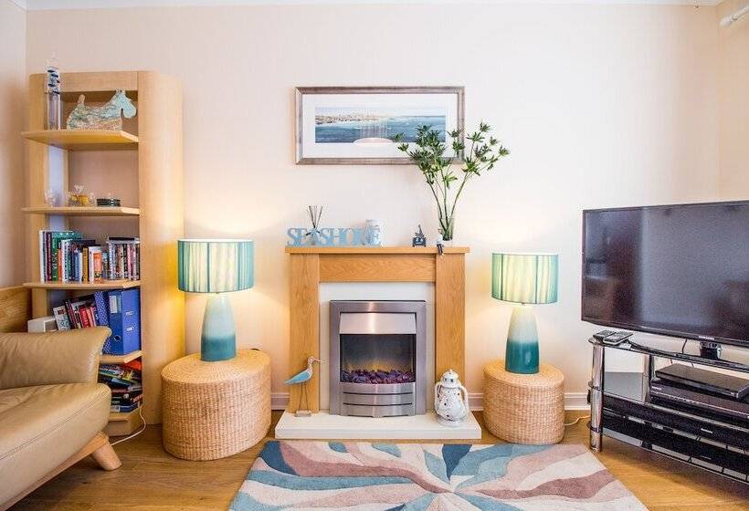 Beach House Walk   Crail   Home From Home