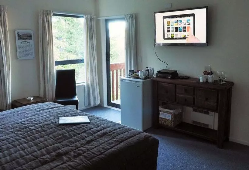 Bed and Breakfast 8 On Oregon Boutique Lodge