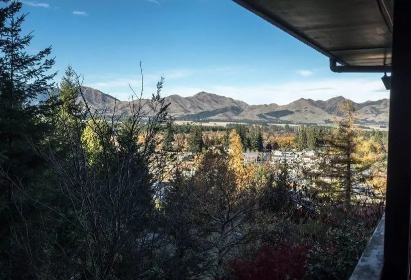 Bed and Breakfast 8 On Oregon Boutique Lodge