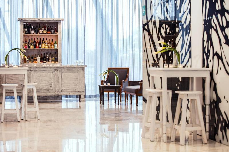 Ac Hotel By Marriott Guadalajara Mexico