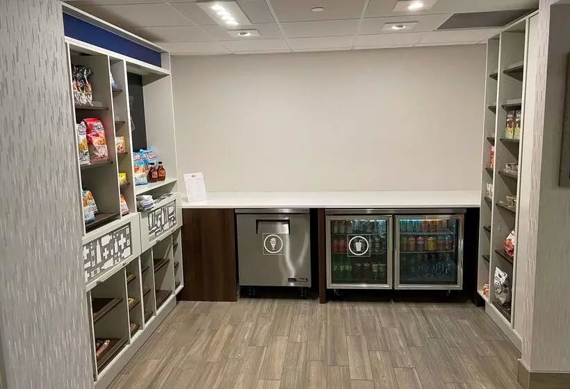 ホテル Chateau Fredericton, Trademark Collection By Wyndham