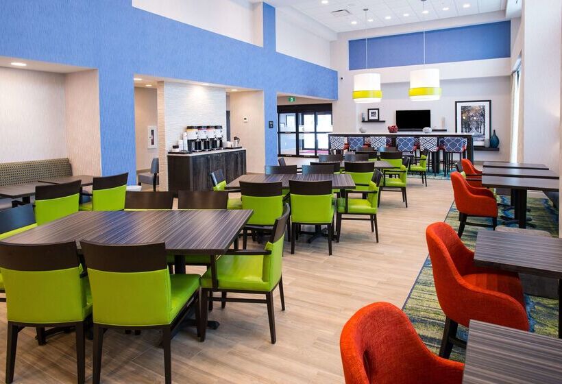 فندق Chateau Fredericton, Trademark Collection By Wyndham