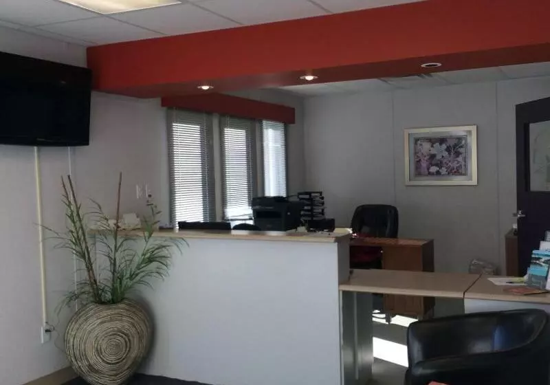 Szálloda Complexe Mv