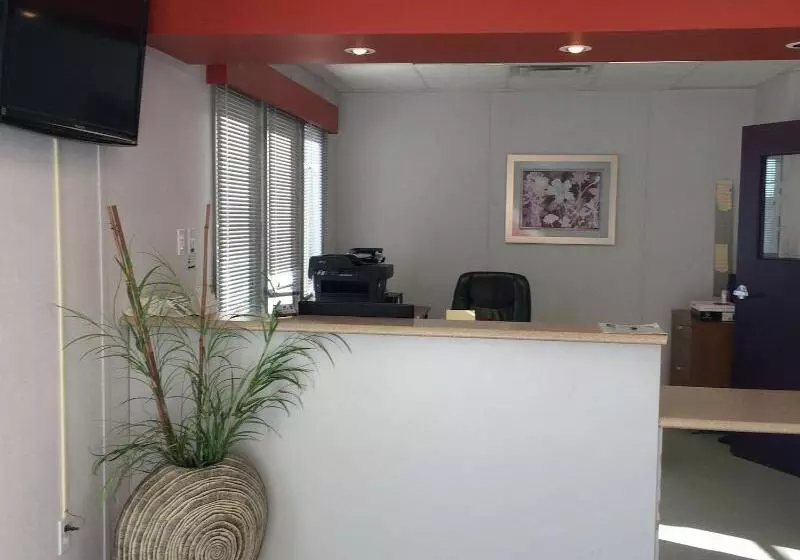 Szálloda Complexe Mv