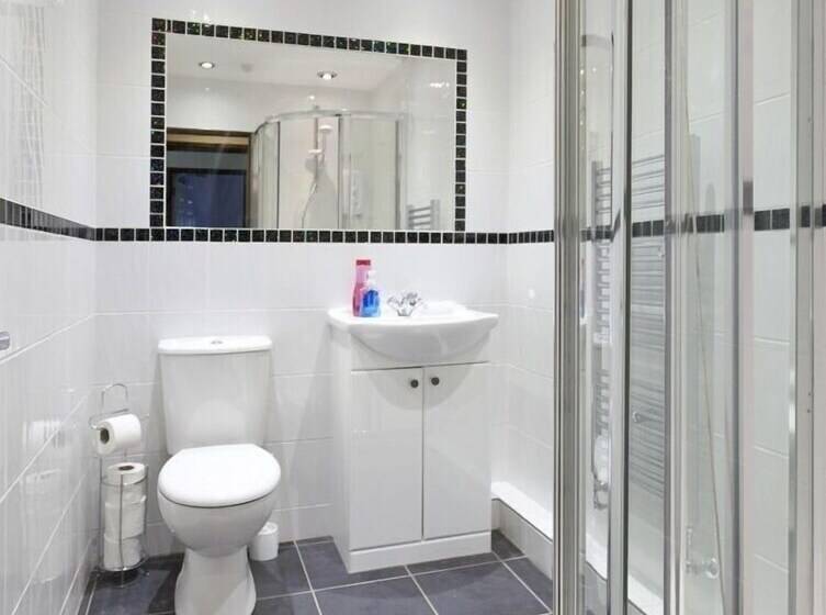 فندق Emporium City Centre Self Catering