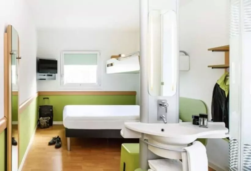 هتل Ibis Budget Bordeaux Aeroport