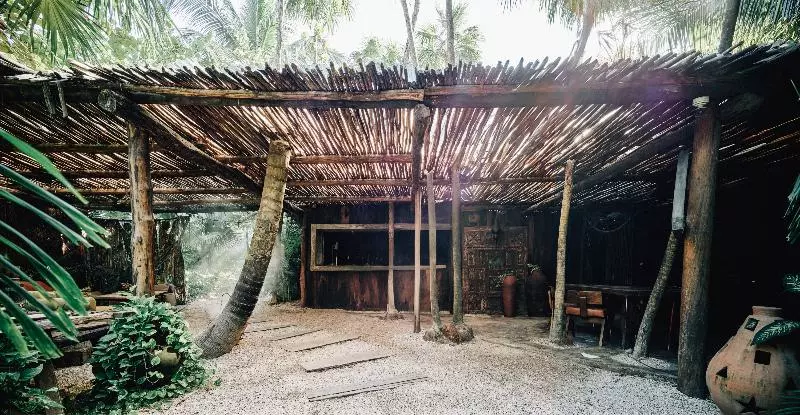 هتل Nomade Tulum