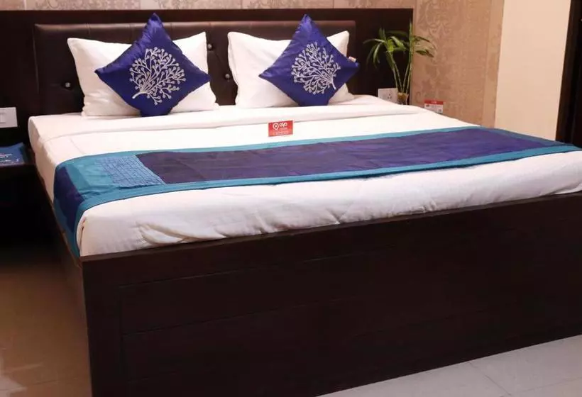 ホテル Oyo Rooms Shankar Chowk