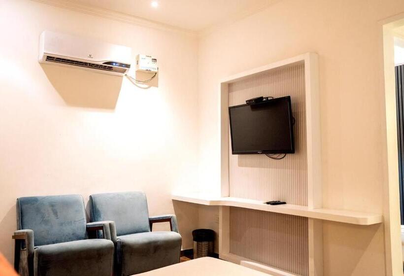 Hotell Redwood Resort