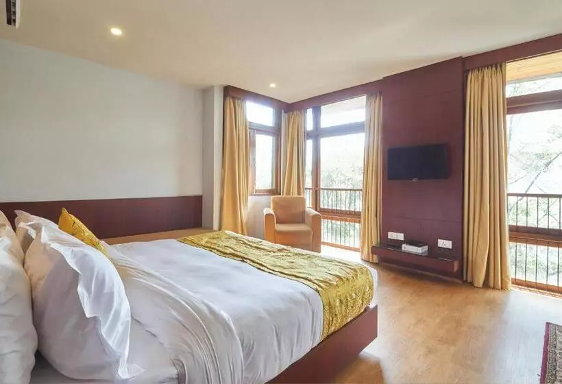 酒店 The Golden Crest