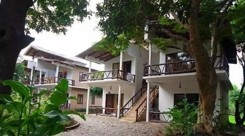 ホテル Vanya River Lodge