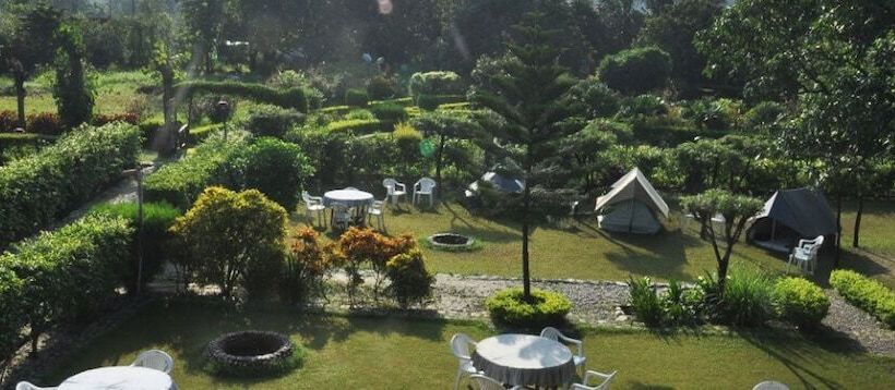 호텔 Vanya River Lodge