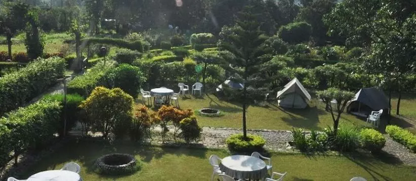 ホテル Vanya River Lodge