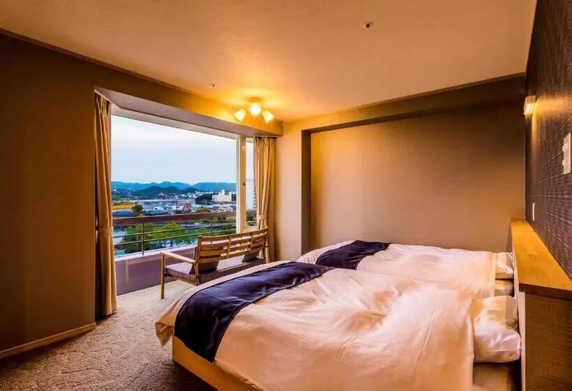 Hotel Ooedo Onsen Monogatari Premium Shirahama Gyoen