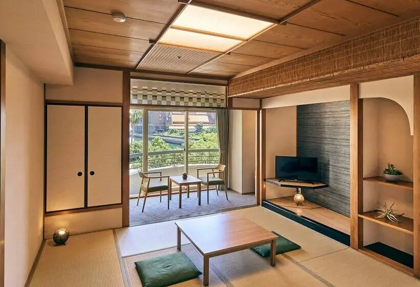 Hotel Ooedo Onsen Monogatari Premium Shirahama Gyoen