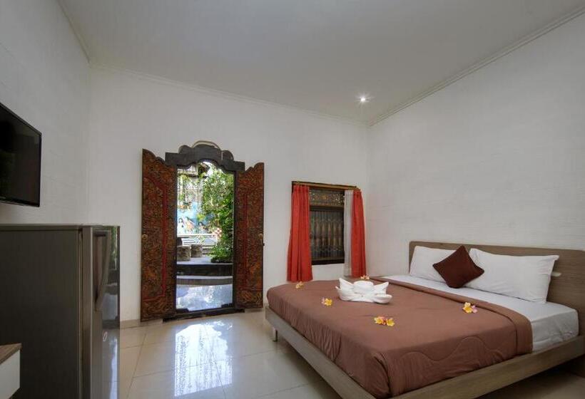 Отель Lumbung Sari Legian