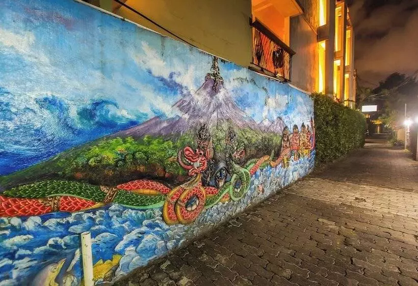 酒店 Lumbung Sari Legian