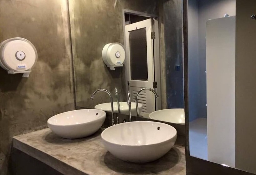 Hubb Hostel Phuket Airport