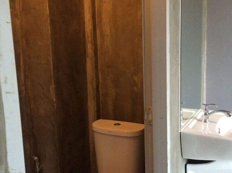 Hubb Hostel Phuket Airport