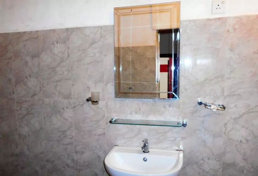 Kandy City Elephant Hostel