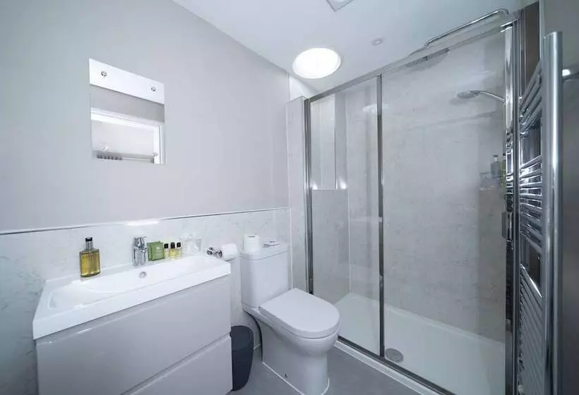 Peartree Serviced Apartments