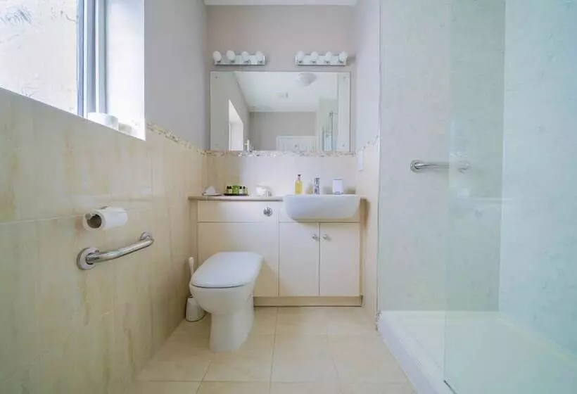 Peartree Serviced Apartments