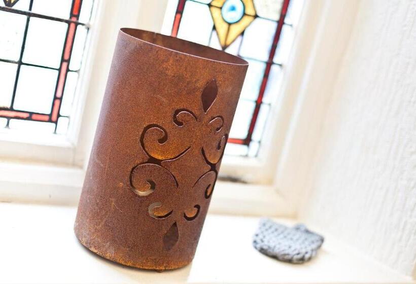 膳宿费 Lyndhurst Guest House