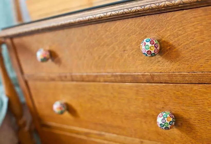 پانسیون Lyndhurst Guest House