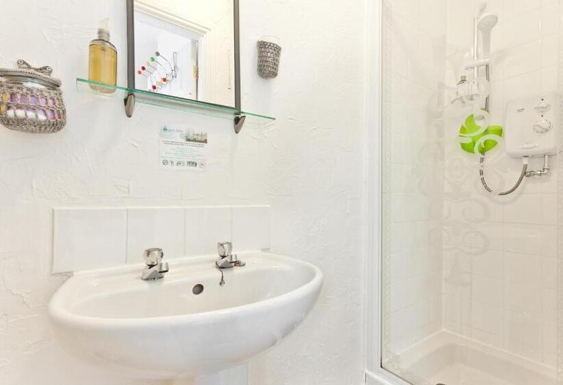 膳宿费 Lyndhurst Guest House