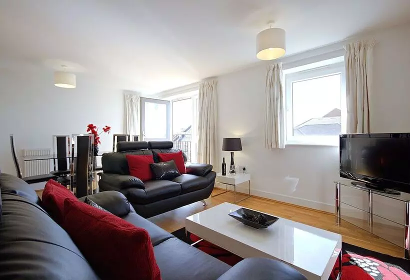 Berkshire Rooms Windsor