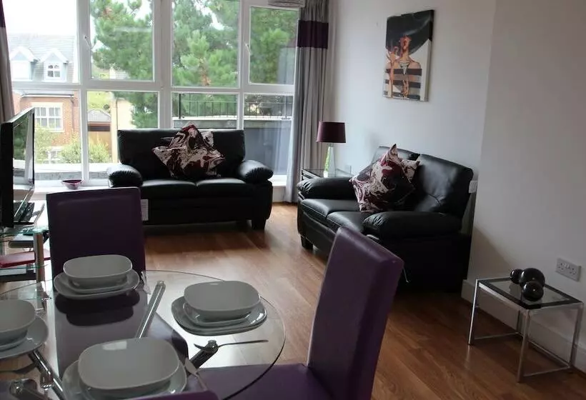 Berkshire Rooms Windsor