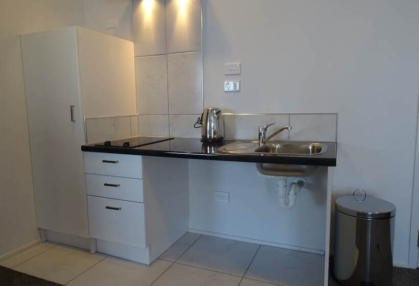 Bks Premier Motel Hamilton