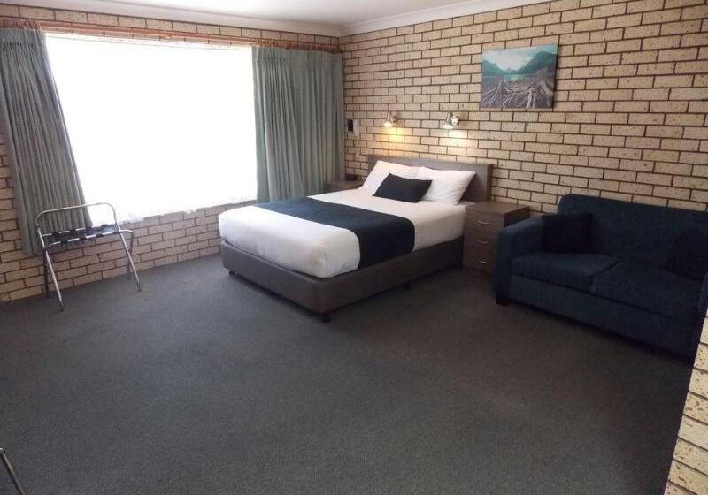 Cowra Crest Motel