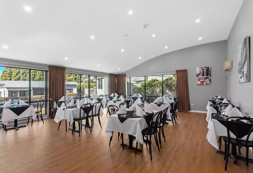 Eastgate On The Range Motel